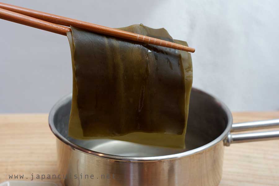 remove kombu from the water